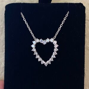 20 diamond heart pendant and chain necklace